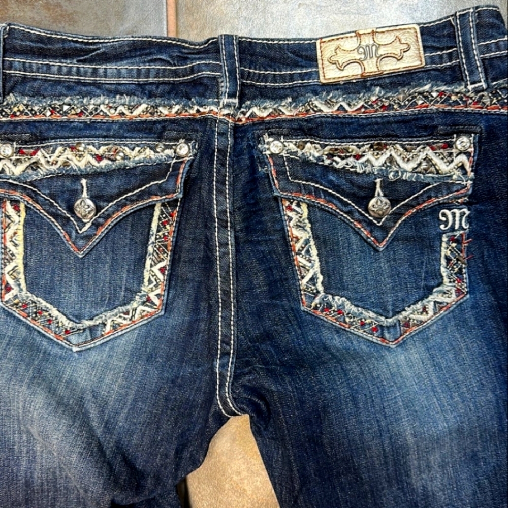 Miss Me Signature Straight Jeans Sz 32